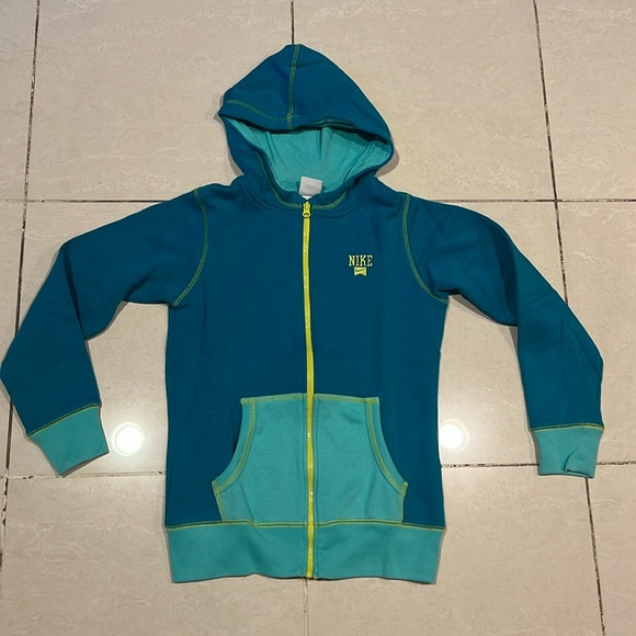 Girl’s L Nike Sweater - Picture 1 of 5